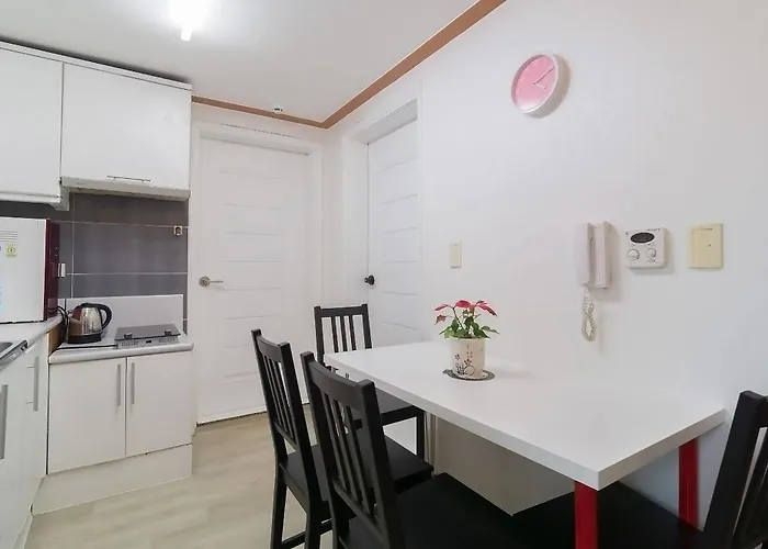 Auberge de jeunesse Nanu Pink - Female Only *