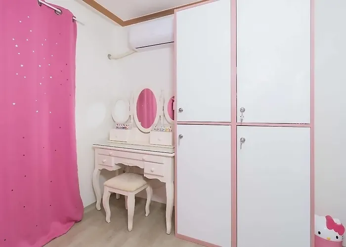 Auberge de jeunesse Nanu Pink - Female Only *